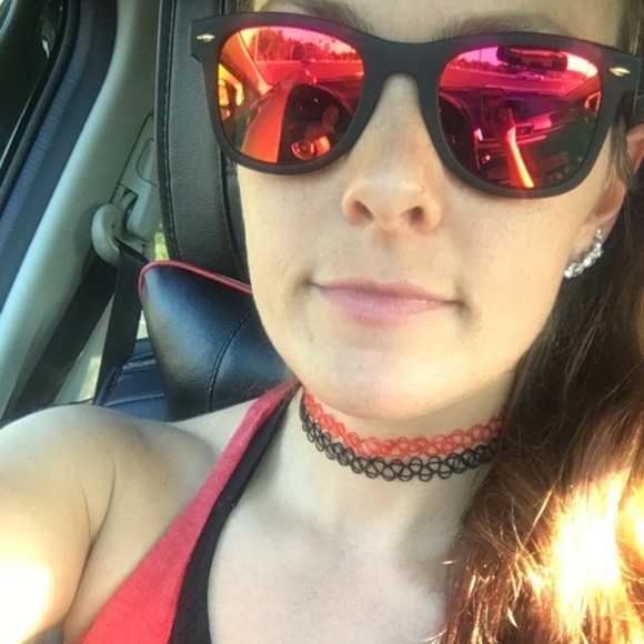 Meet your Posher, Nancy - Picture 5 of 7